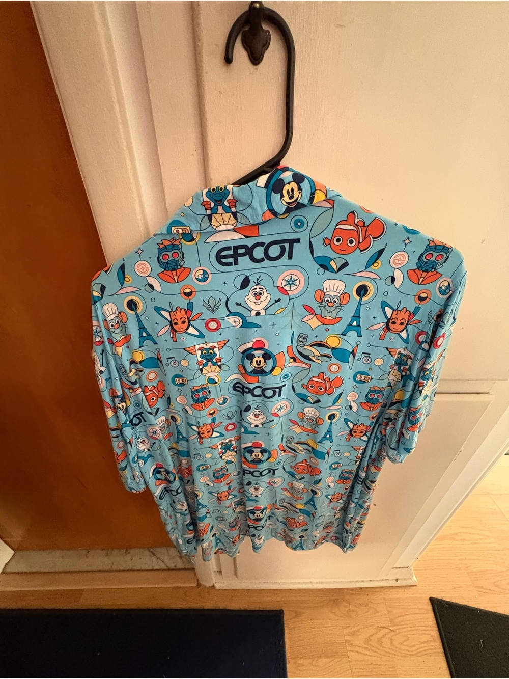 Epcot linen shirt